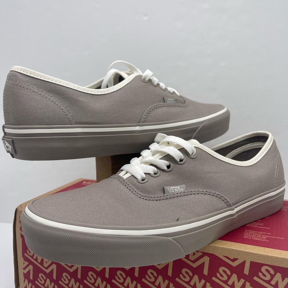Vans Men’s Authentic
Pop Gray Sneakers 
VN000BW5BGF

Lifestyle, Original Icon - Picture 14 of 16